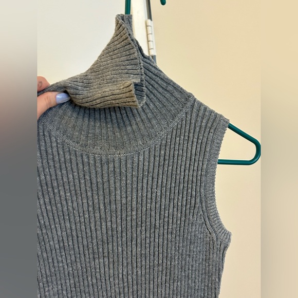 ZARA- Gray Sleeveless Ribbed Knit Dress - Picture 5 of 5